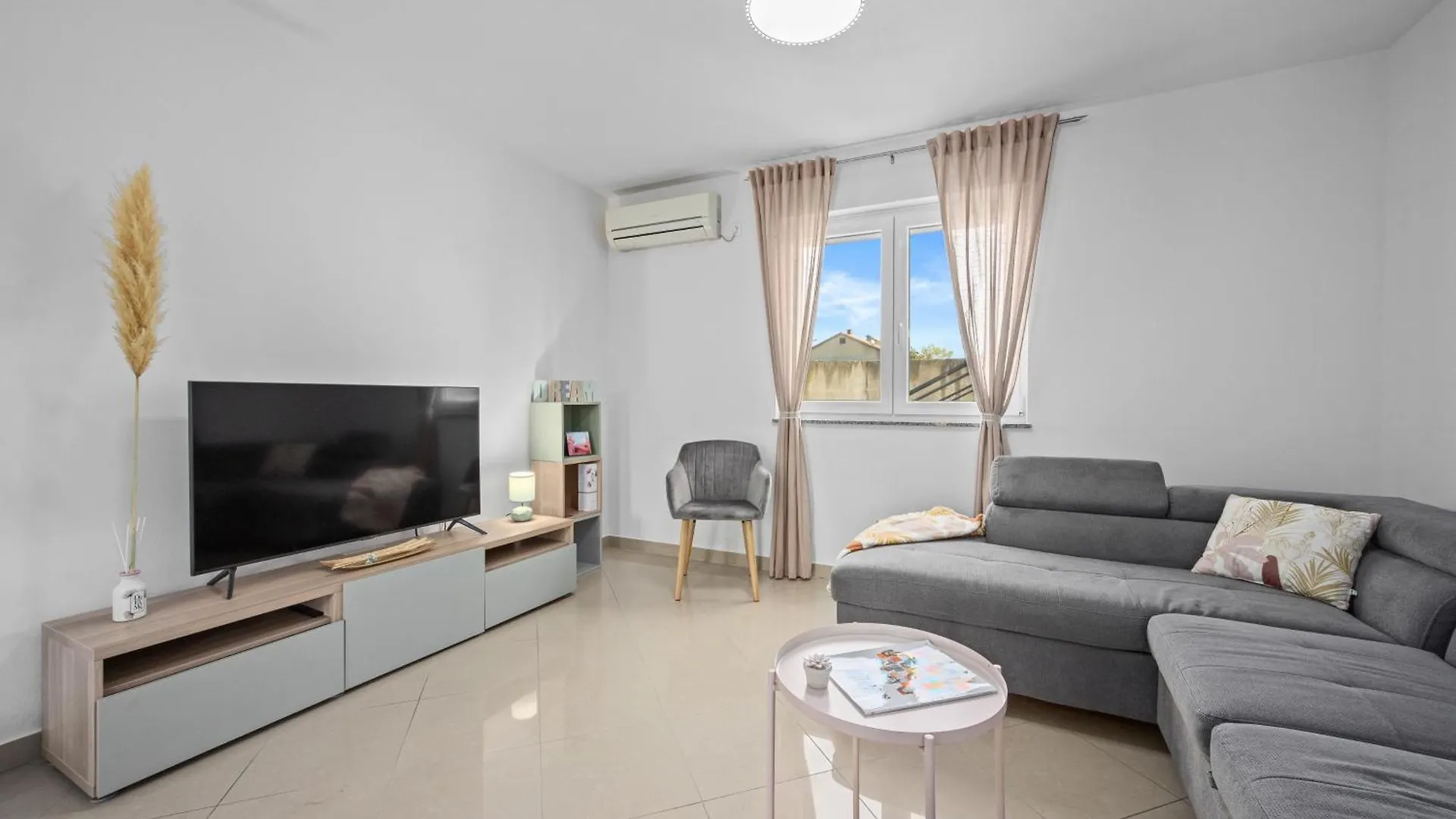 Apartment Dreams By The Sea Fazana Croatia